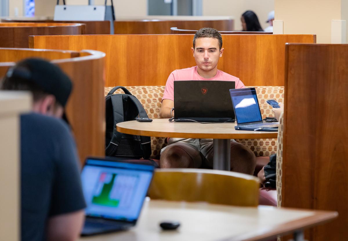 ksu student working on computer